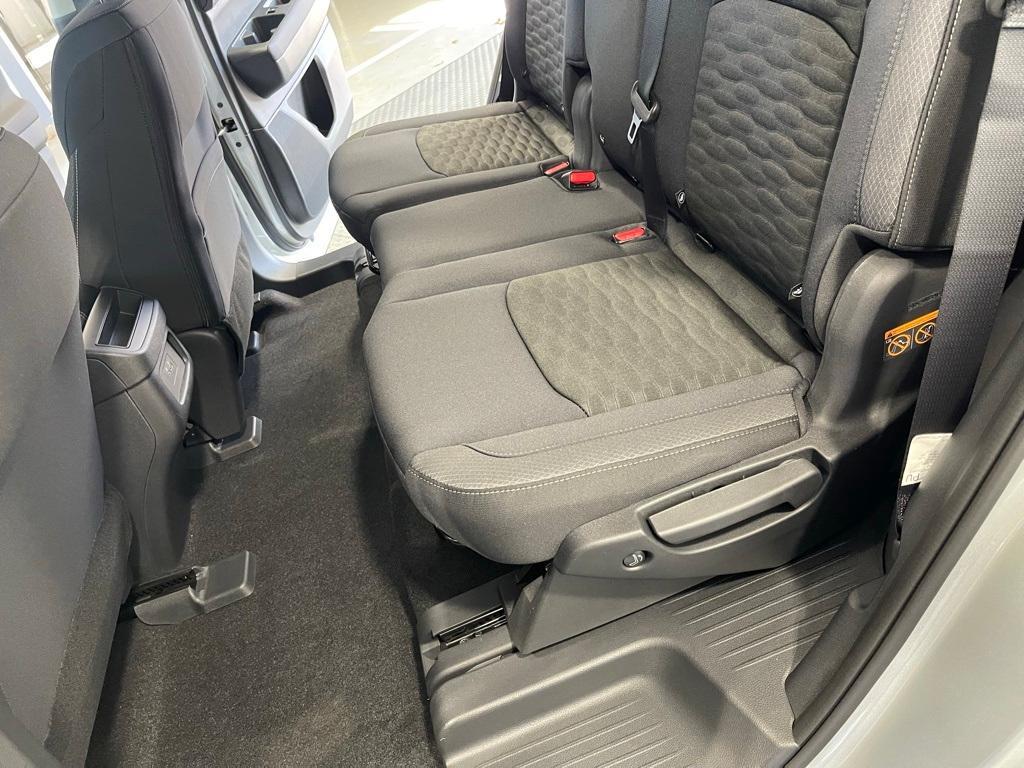 new 2025 Nissan Pathfinder car, priced at $31,990