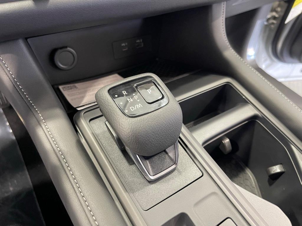 new 2025 Nissan Pathfinder car, priced at $31,990