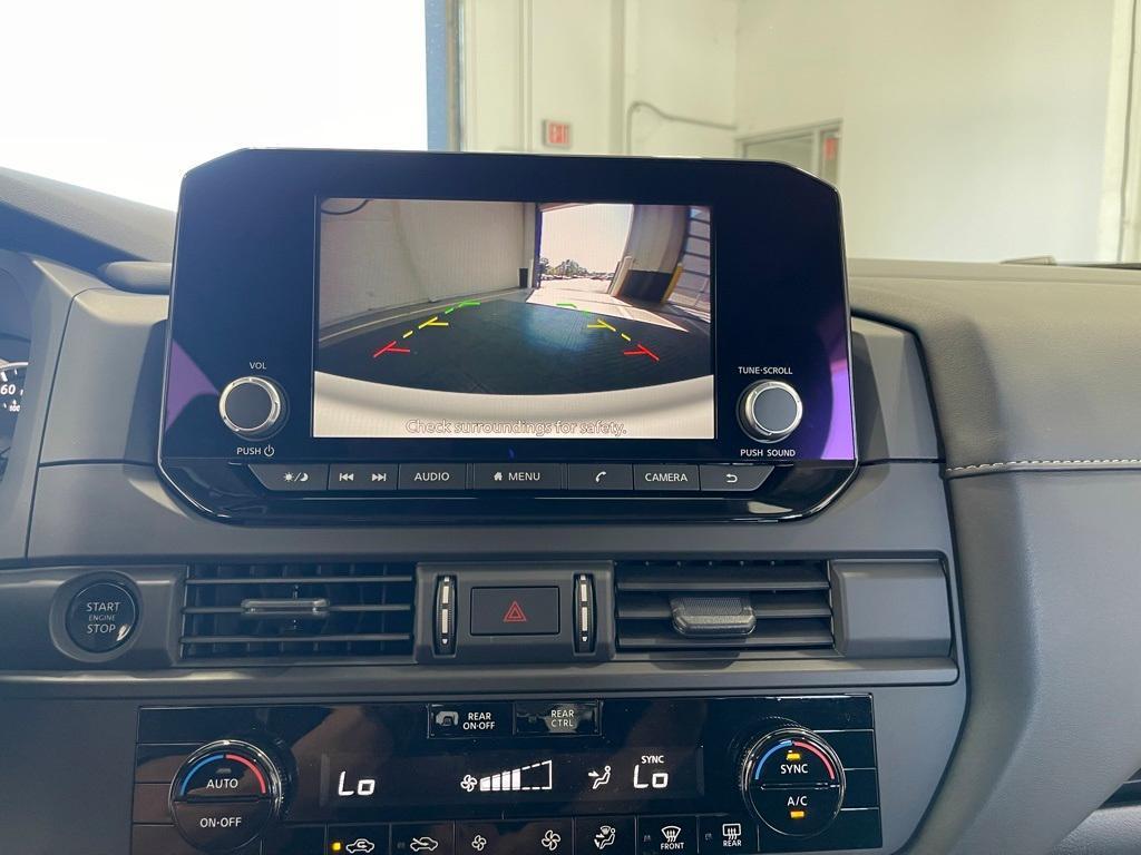 new 2025 Nissan Pathfinder car, priced at $31,990