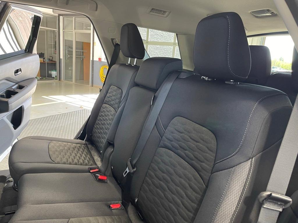 new 2025 Nissan Pathfinder car, priced at $31,990