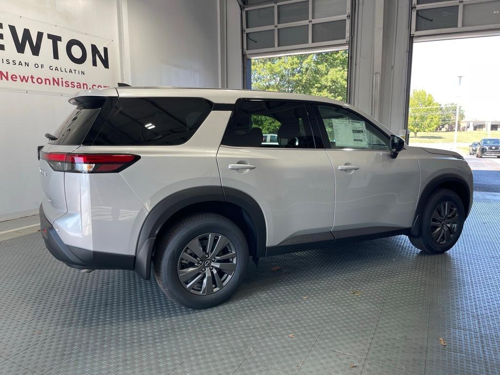 new 2025 Nissan Pathfinder car, priced at $31,990