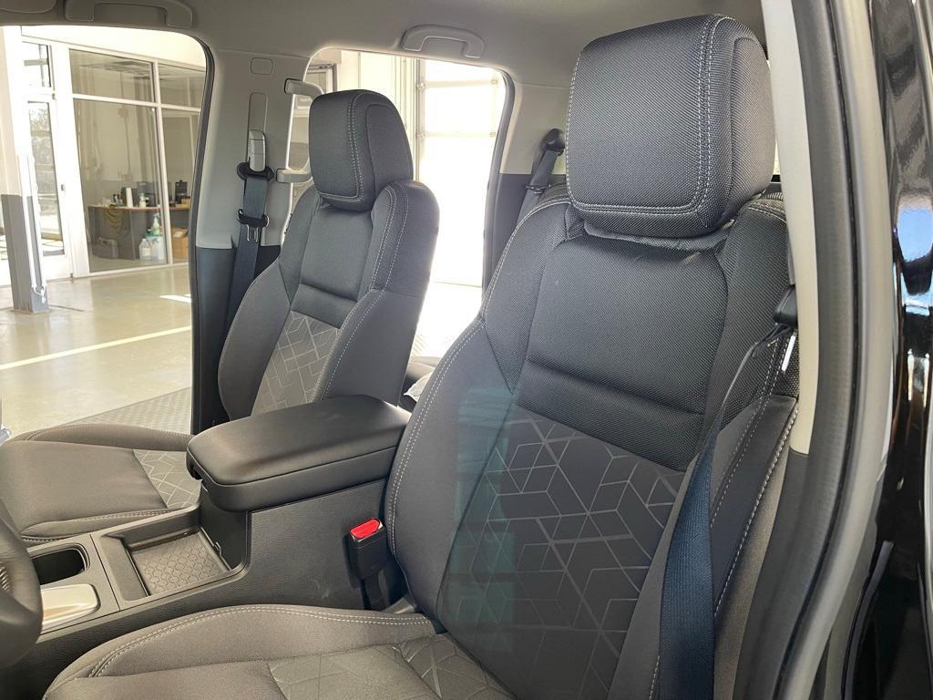 new 2025 Nissan Frontier car, priced at $40,157