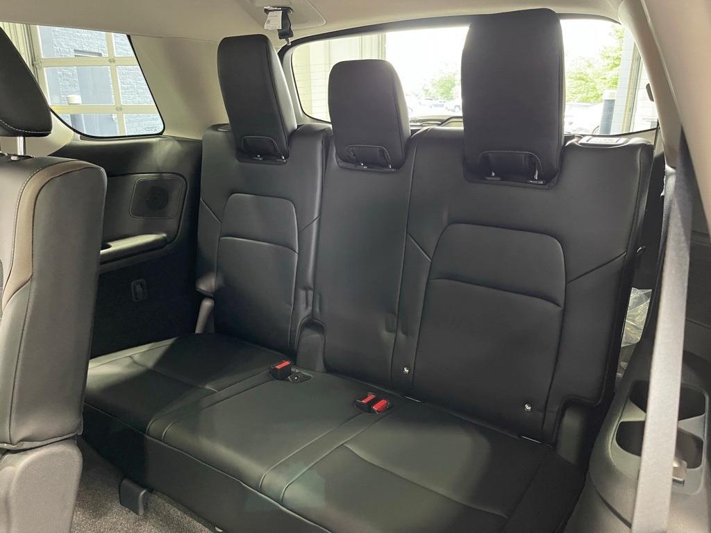 new 2025 Nissan Pathfinder car, priced at $49,058