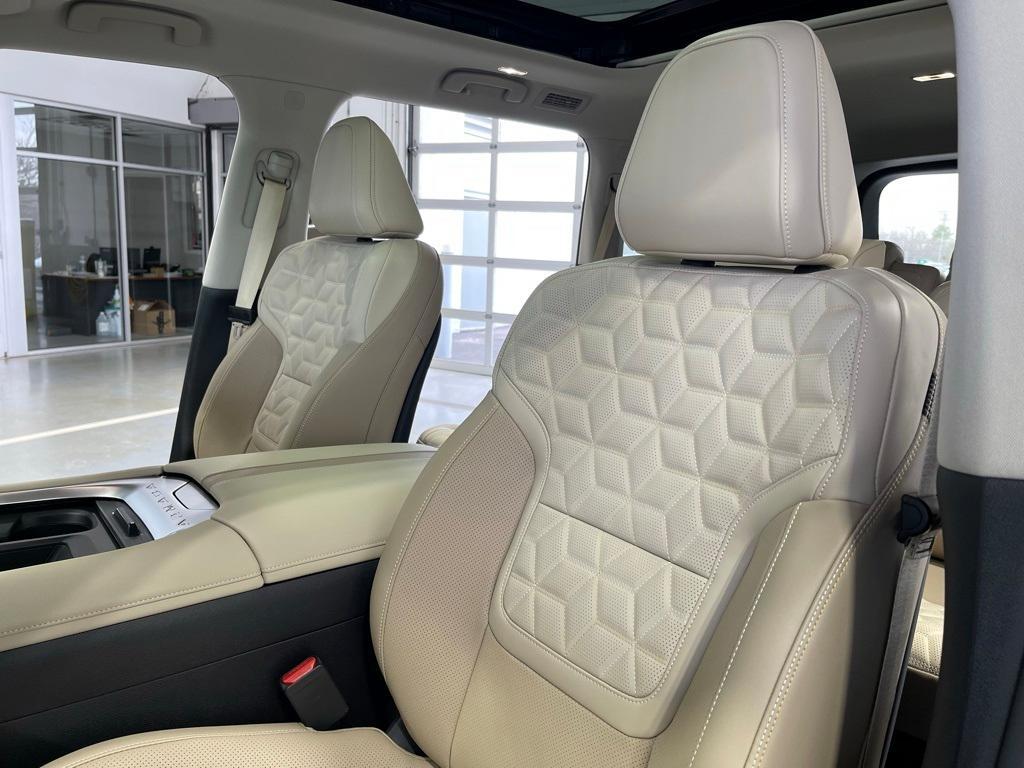 new 2025 Nissan Armada car, priced at $76,395