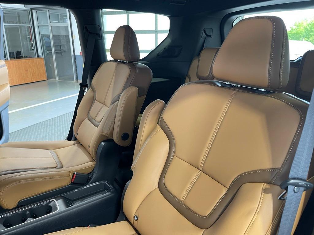 new 2025 Nissan Armada car, priced at $61,587