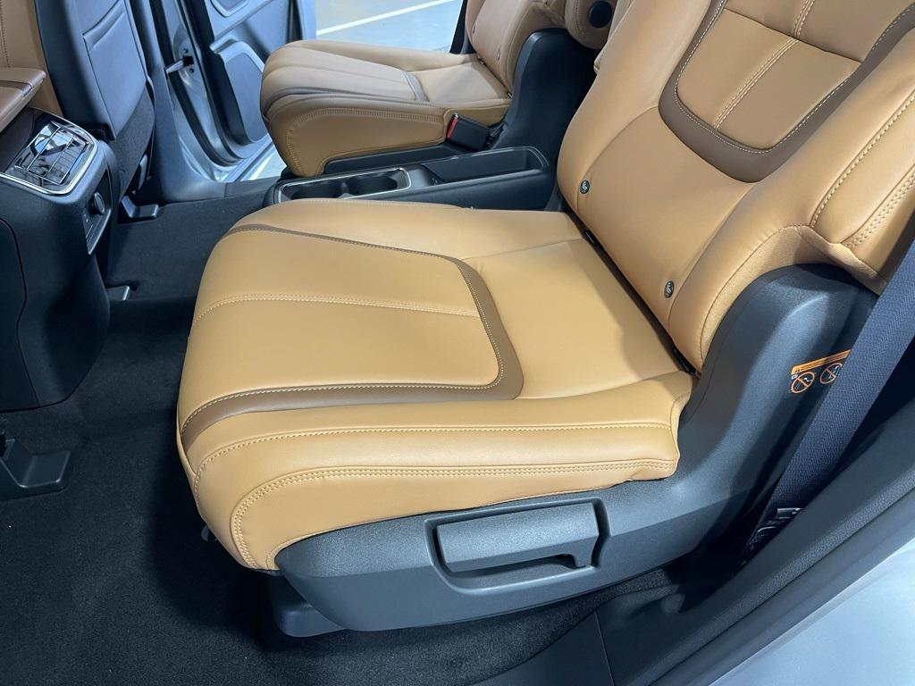 new 2025 Nissan Armada car, priced at $61,587