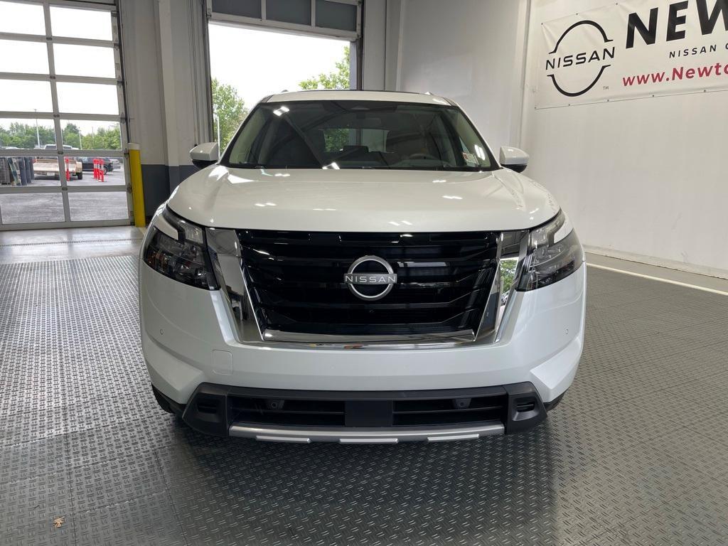 new 2025 Nissan Pathfinder car, priced at $47,197
