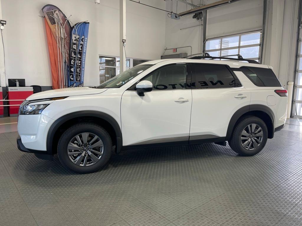 new 2025 Nissan Pathfinder car, priced at $37,726