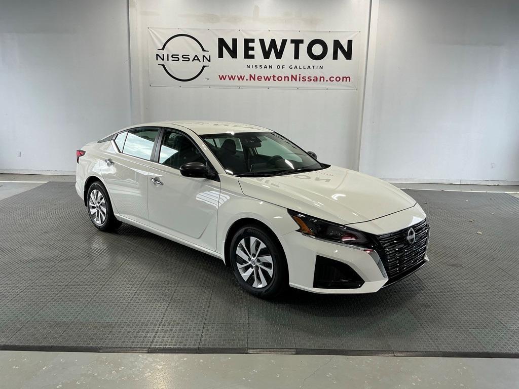 new 2025 Nissan Altima car, priced at $28,250