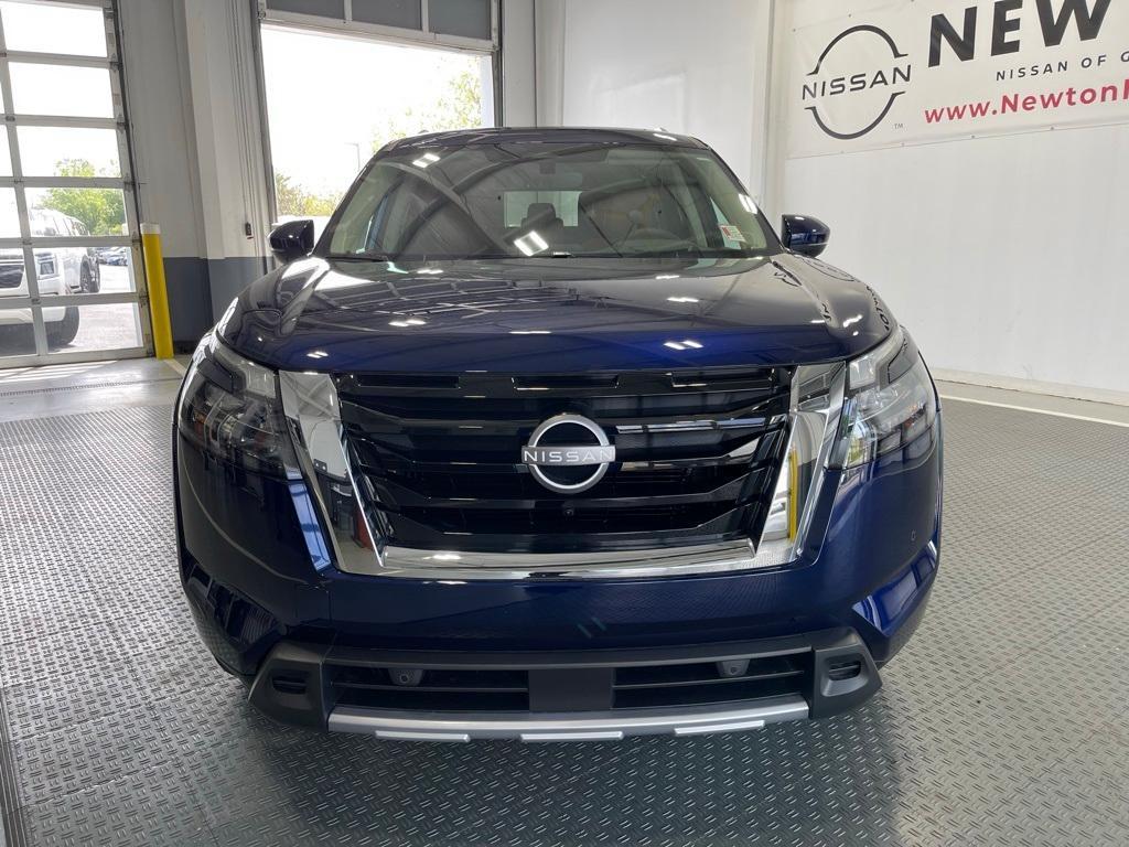 new 2025 Nissan Pathfinder car, priced at $41,230