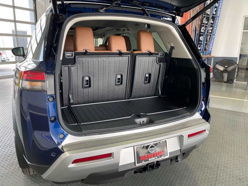 new 2025 Nissan Pathfinder car, priced at $41,230