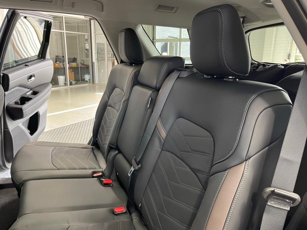 new 2025 Nissan Pathfinder car, priced at $46,857
