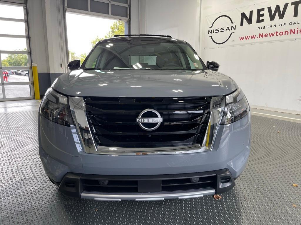 new 2025 Nissan Pathfinder car, priced at $46,857