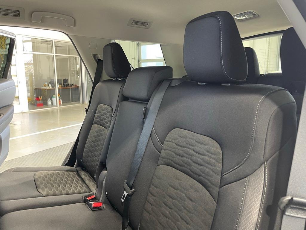 new 2025 Nissan Pathfinder car, priced at $36,551