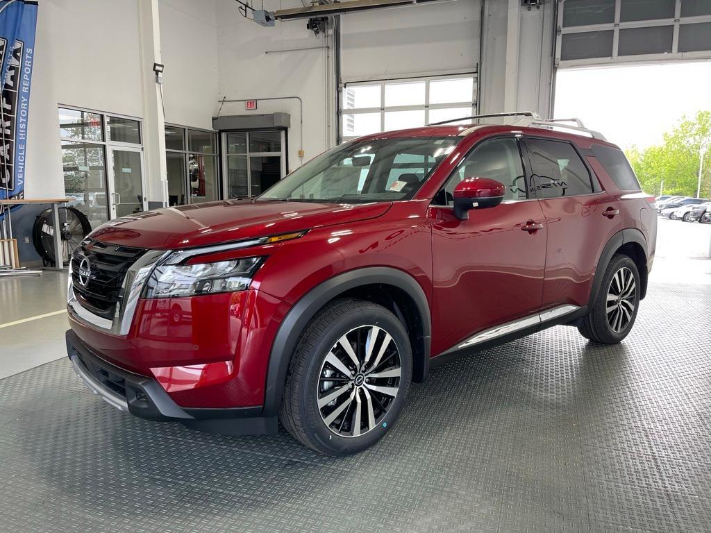 new 2025 Nissan Pathfinder car, priced at $48,638