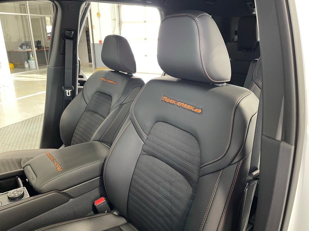 new 2025 Nissan Pathfinder car, priced at $43,609