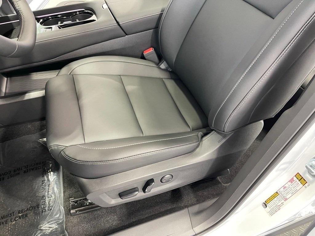 new 2025 Nissan Murano car, priced at $42,815