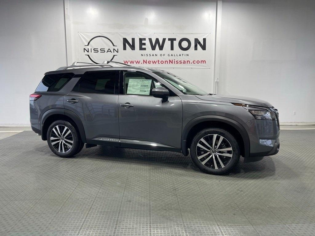 new 2025 Nissan Pathfinder car, priced at $48,962