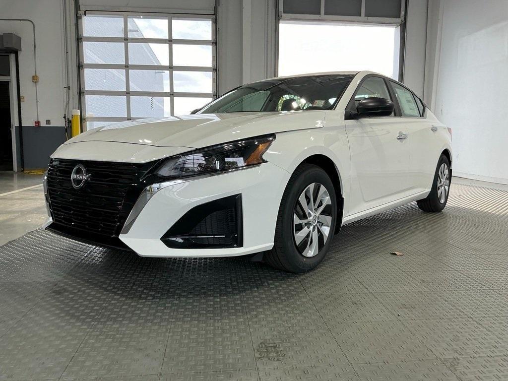 new 2025 Nissan Altima car, priced at $26,579