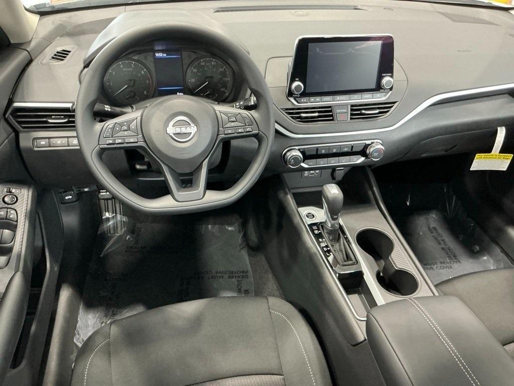 new 2025 Nissan Altima car, priced at $26,158