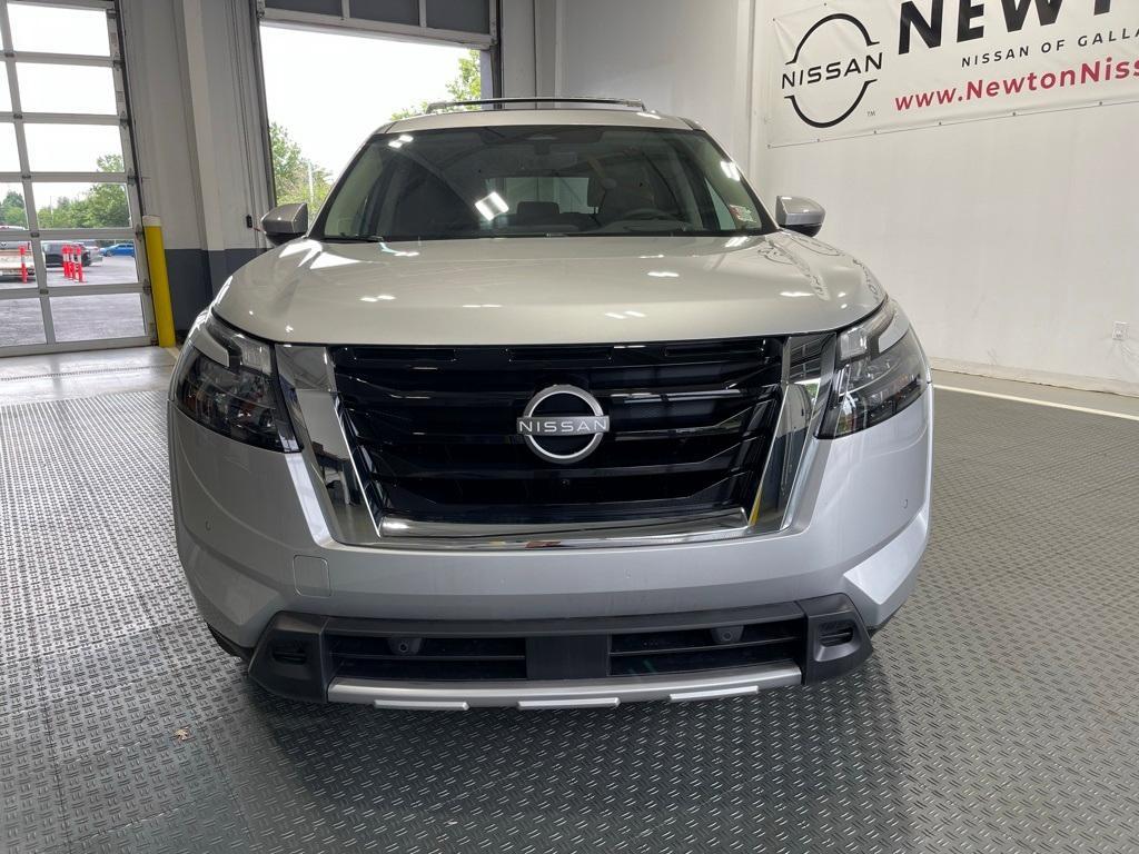 new 2025 Nissan Pathfinder car, priced at $49,058