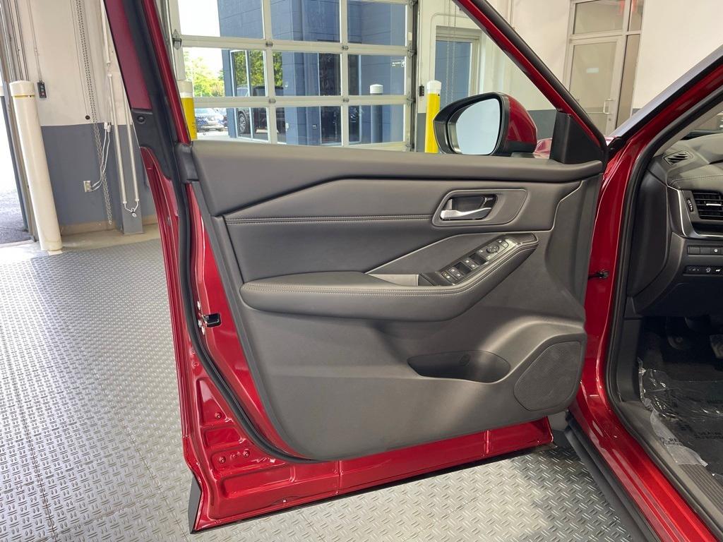 new 2025 Nissan Rogue car, priced at $31,531