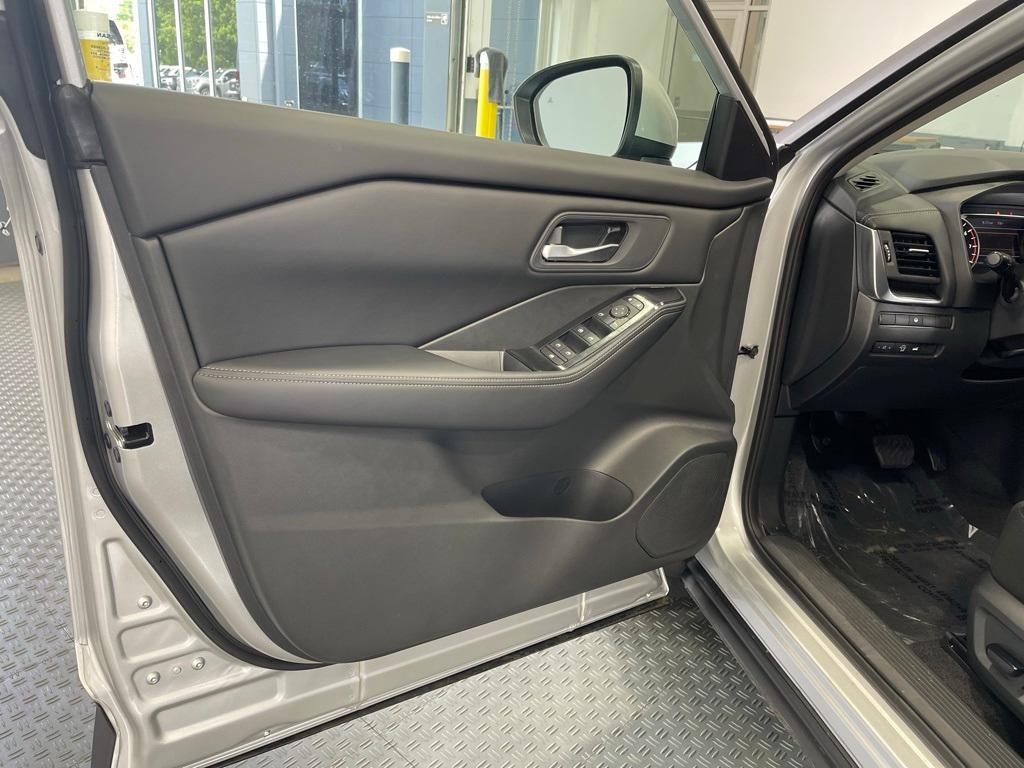 new 2025 Nissan Rogue car, priced at $29,341