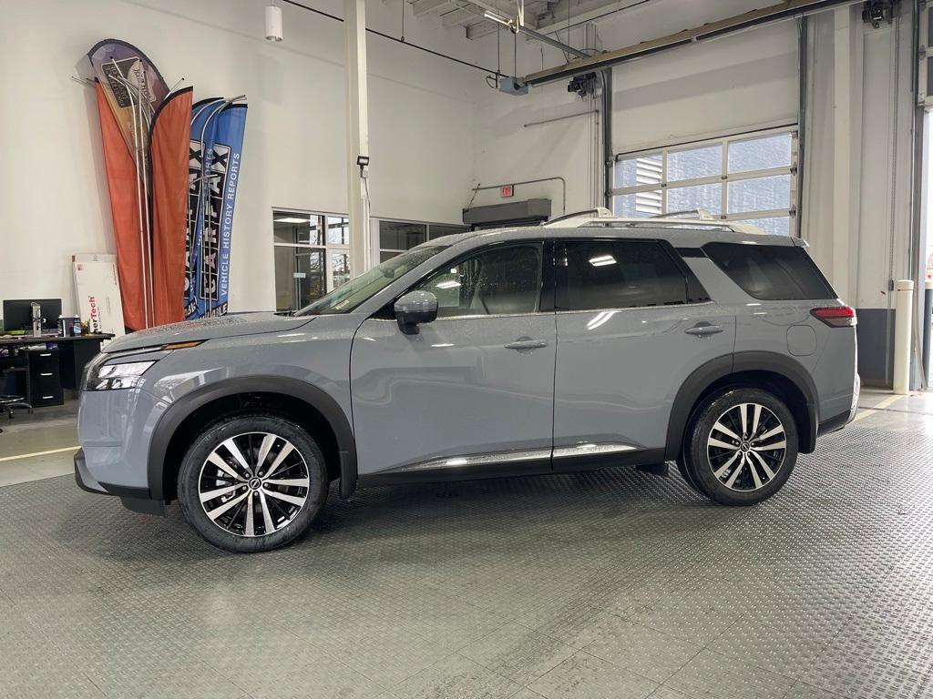 new 2025 Nissan Pathfinder car, priced at $40,310