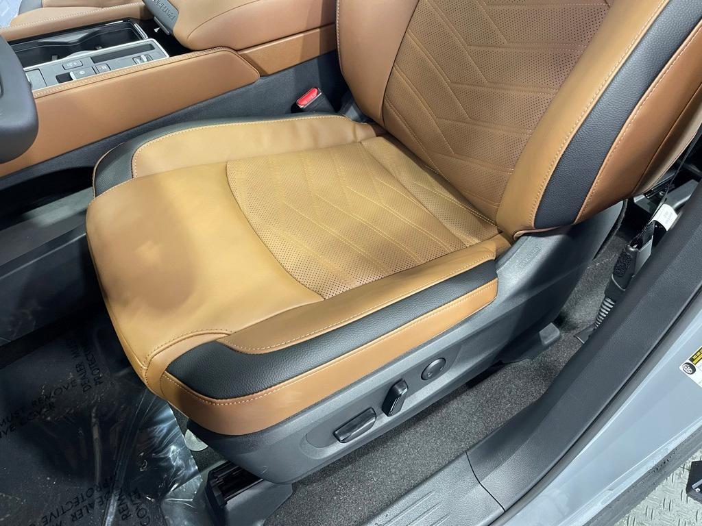 new 2025 Nissan Pathfinder car, priced at $40,310