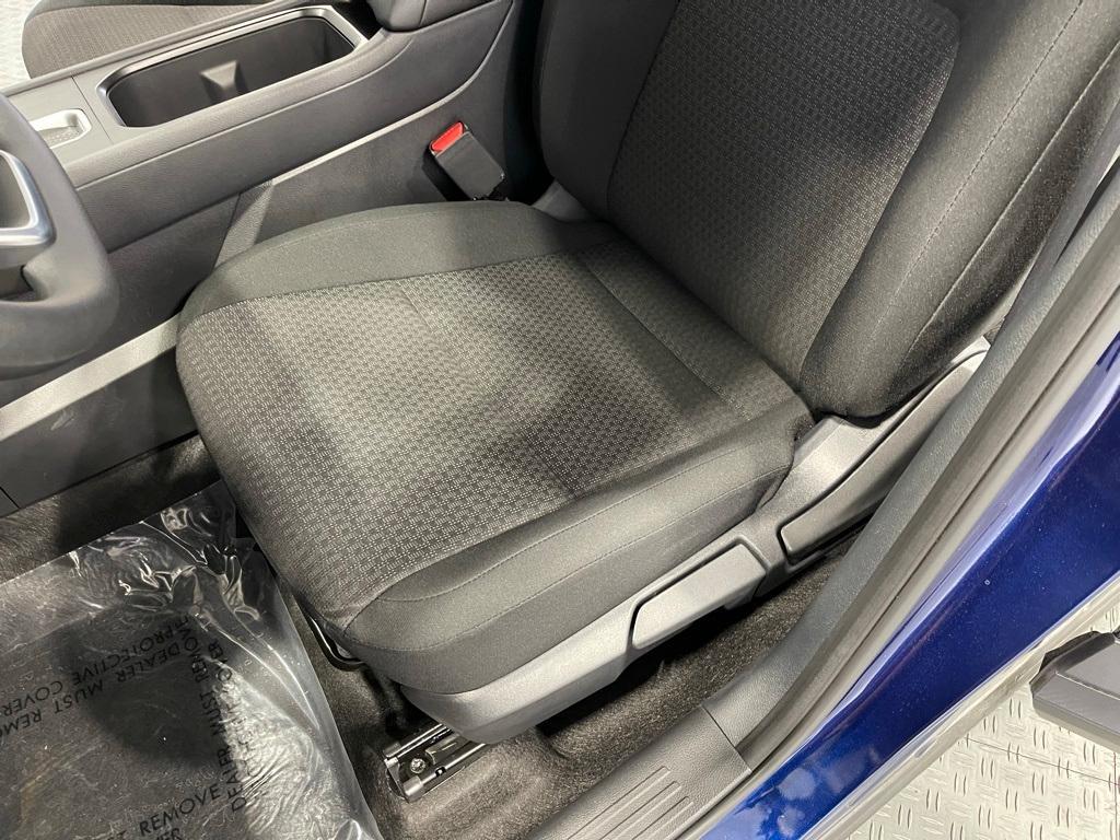 new 2025 Nissan Kicks car, priced at $21,891