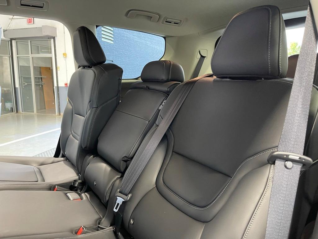 new 2025 Nissan Armada car, priced at $57,365