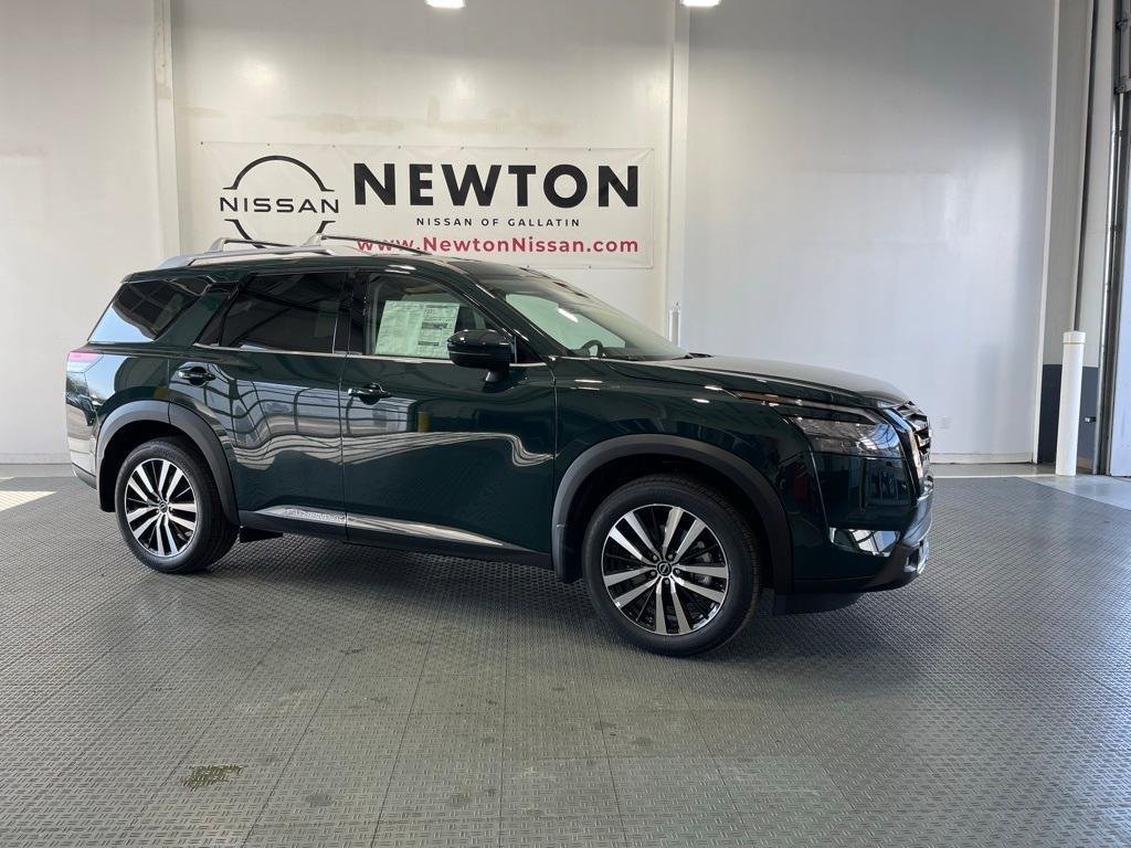 new 2025 Nissan Pathfinder car, priced at $52,990