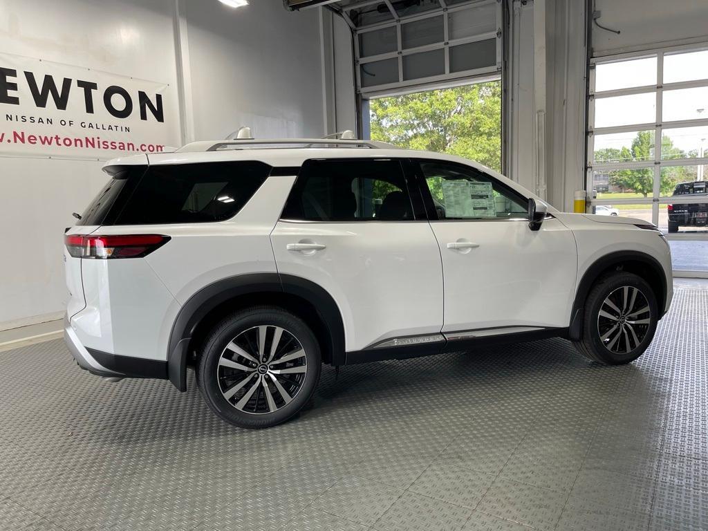 new 2025 Nissan Pathfinder car, priced at $47,699