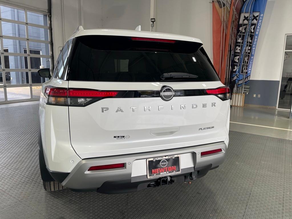 new 2025 Nissan Pathfinder car, priced at $39,975