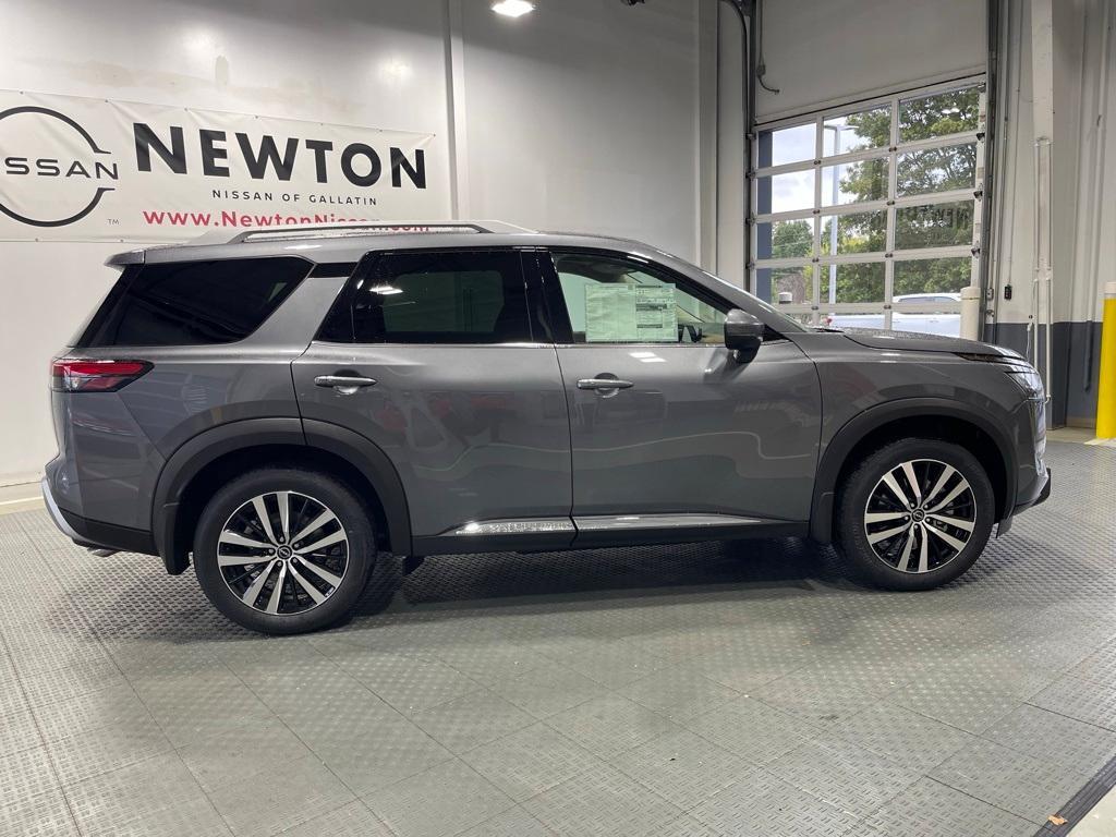 new 2025 Nissan Pathfinder car, priced at $41,175