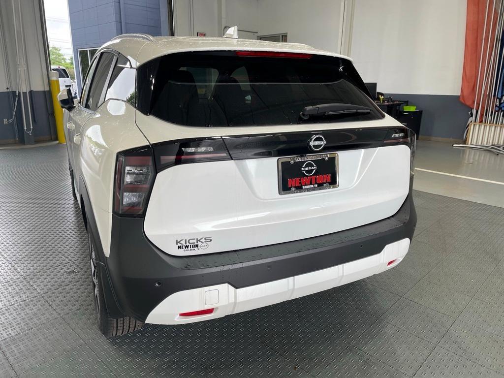 new 2025 Nissan Kicks car, priced at $26,994