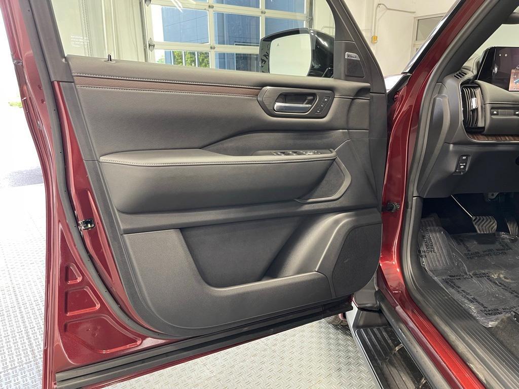 new 2025 Nissan Armada car, priced at $61,318
