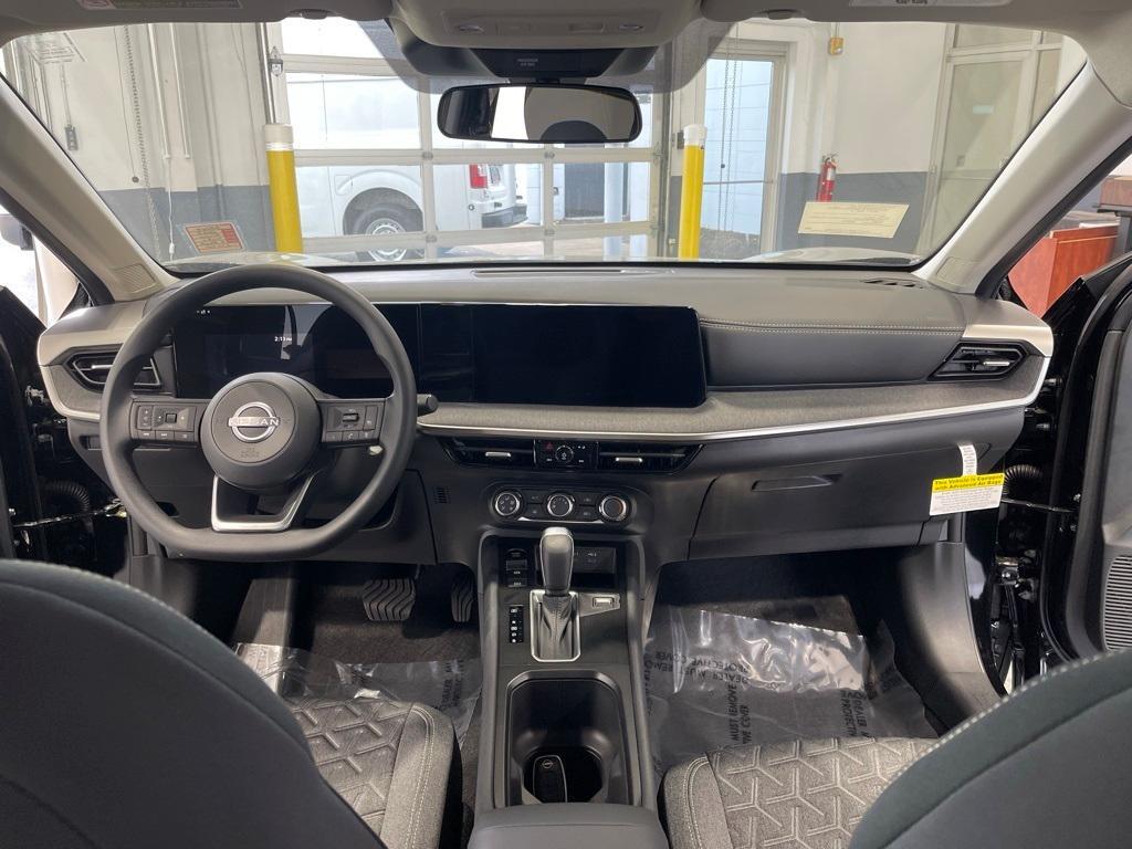 new 2025 Nissan Kicks car, priced at $22,435
