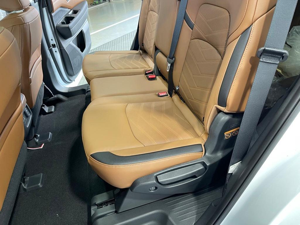 new 2025 Nissan Pathfinder car, priced at $47,699