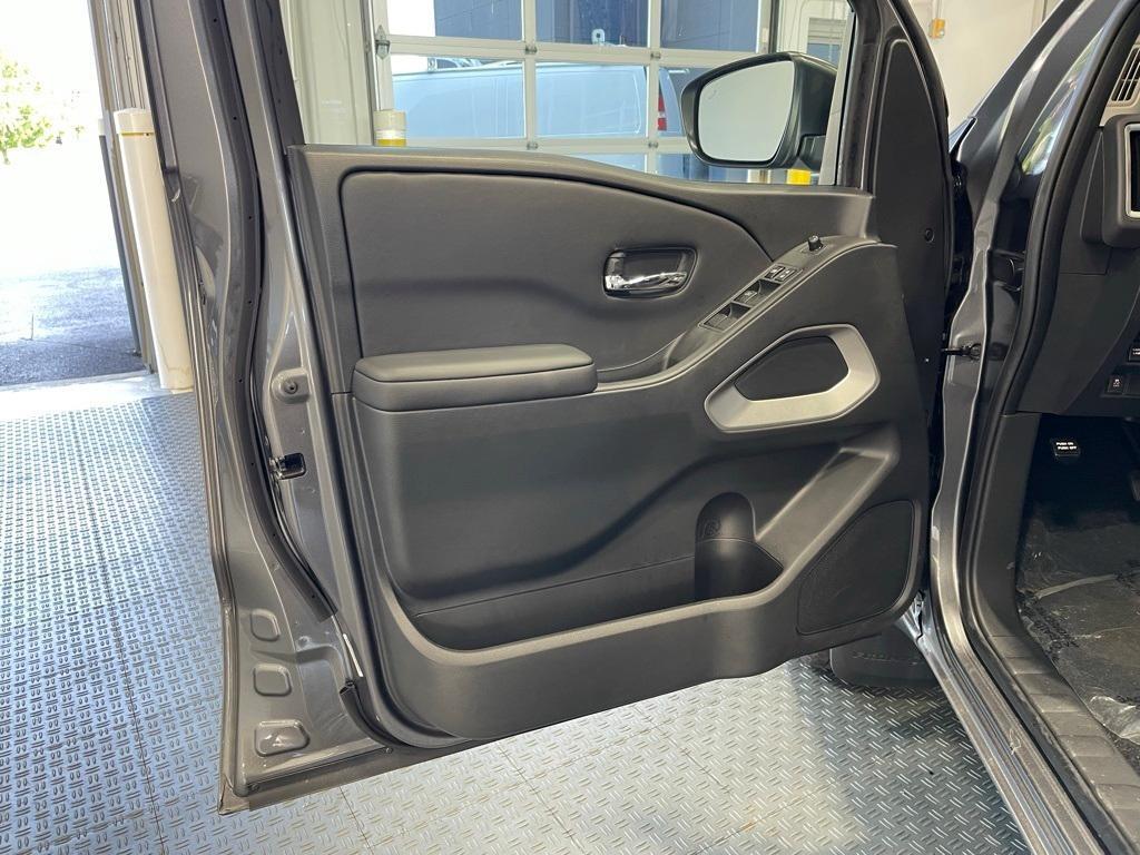 new 2025 Nissan Frontier car, priced at $35,425