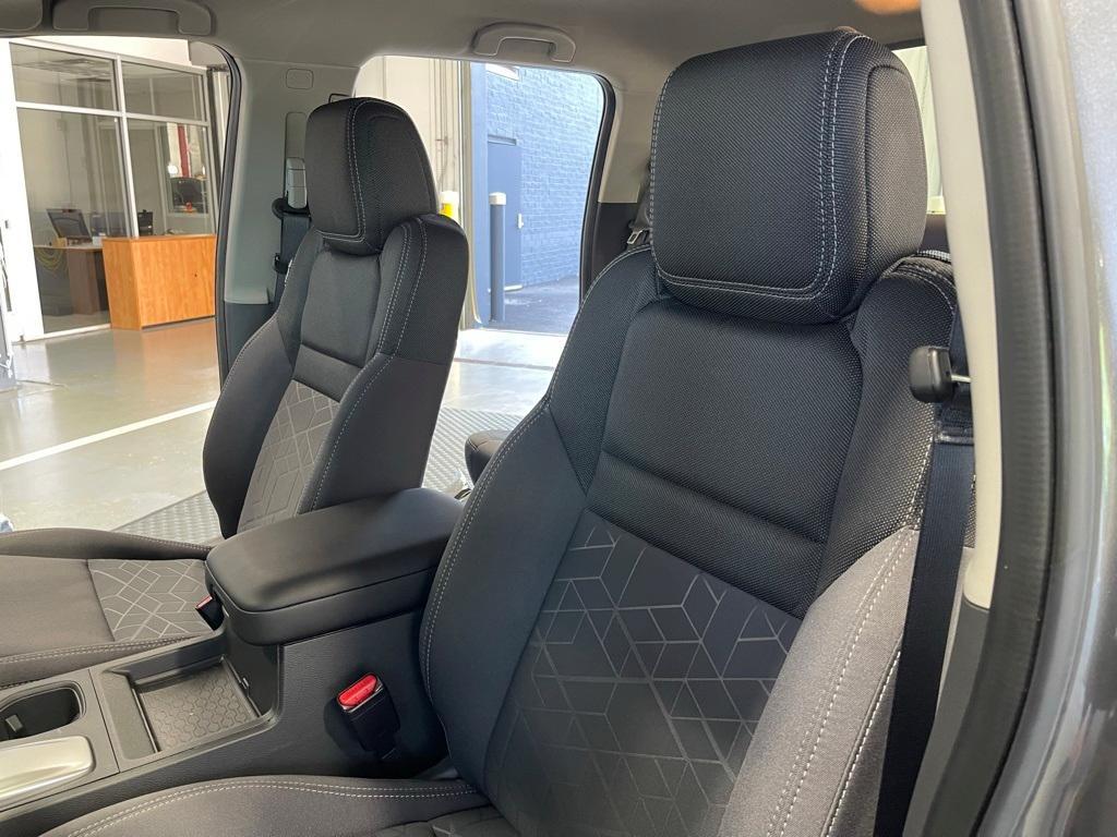 new 2025 Nissan Frontier car, priced at $35,425