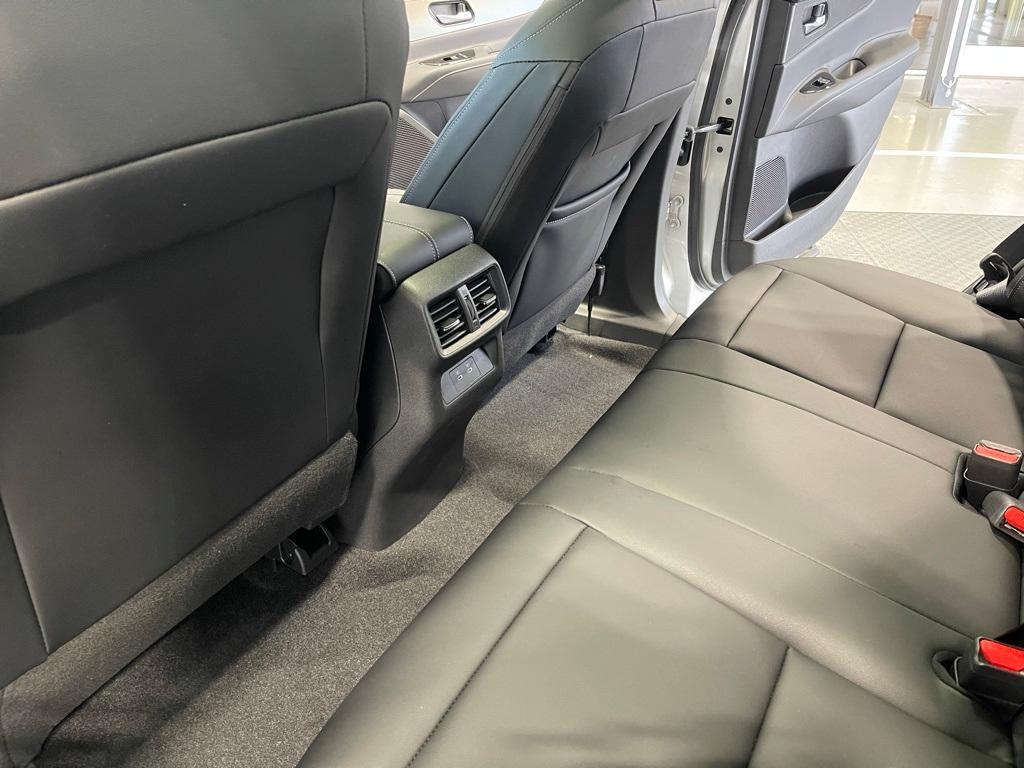new 2025 Nissan Murano car, priced at $45,188