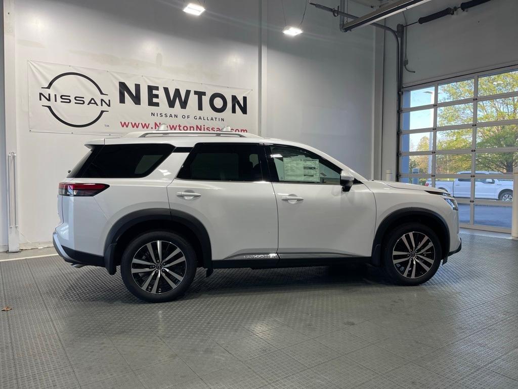 new 2025 Nissan Pathfinder car, priced at $48,763
