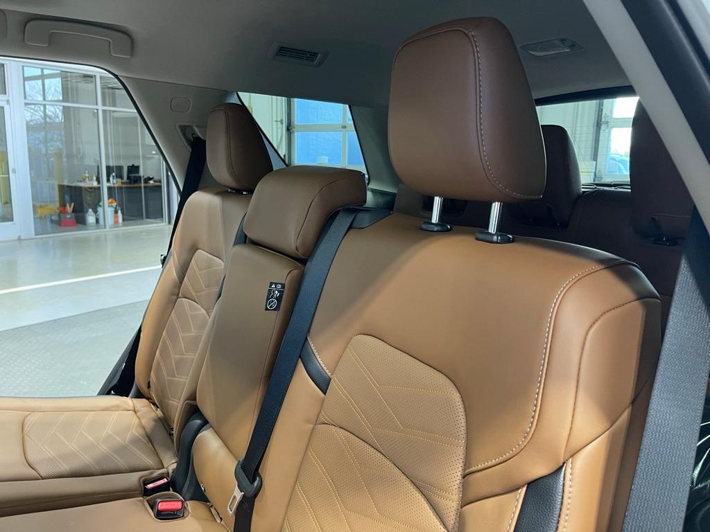 new 2025 Nissan Pathfinder car, priced at $48,763