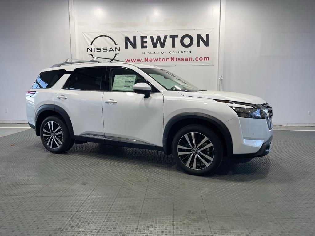 new 2025 Nissan Pathfinder car, priced at $48,763