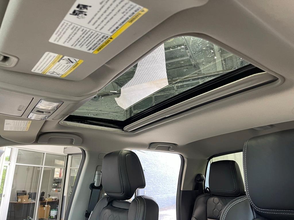new 2025 Nissan Frontier car, priced at $38,729