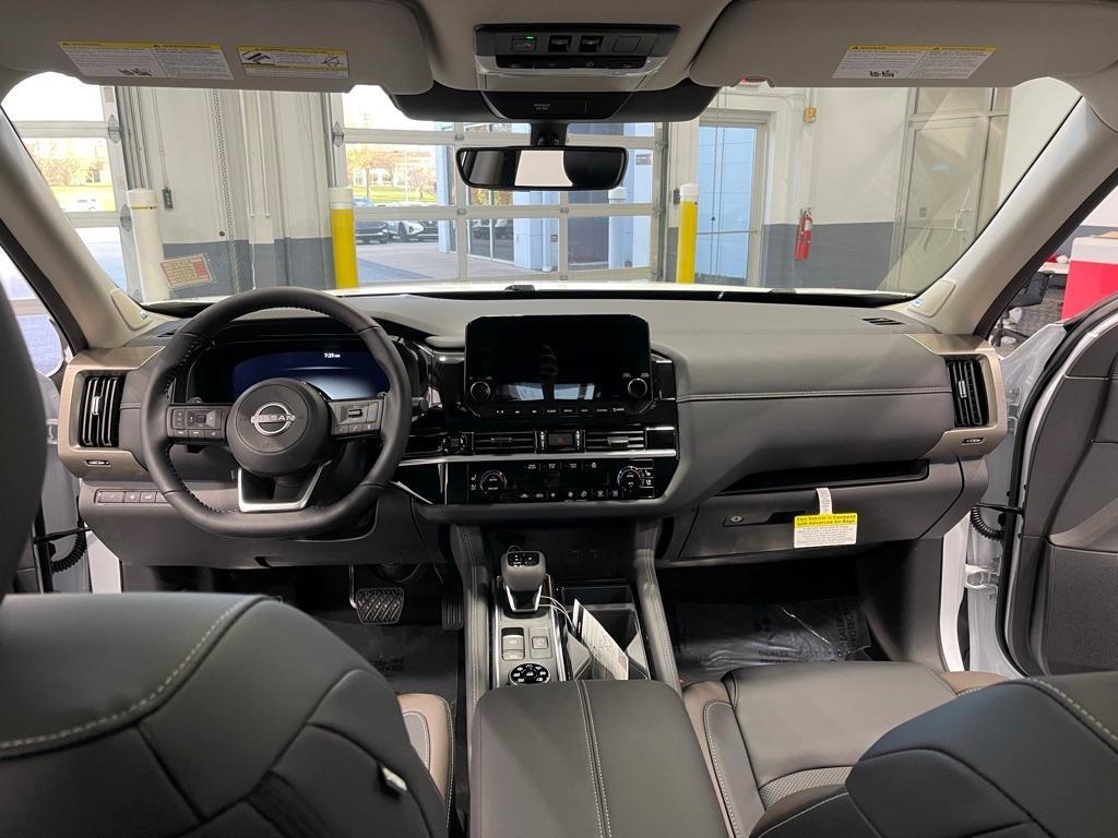 new 2025 Nissan Pathfinder car, priced at $54,080