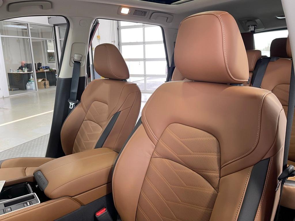 new 2025 Nissan Pathfinder car, priced at $52,380
