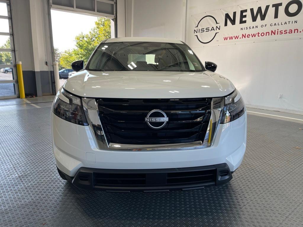 new 2025 Nissan Pathfinder car, priced at $35,105