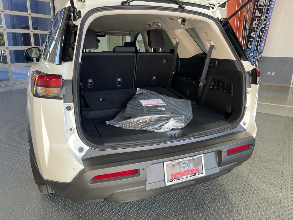 new 2025 Nissan Pathfinder car, priced at $35,105